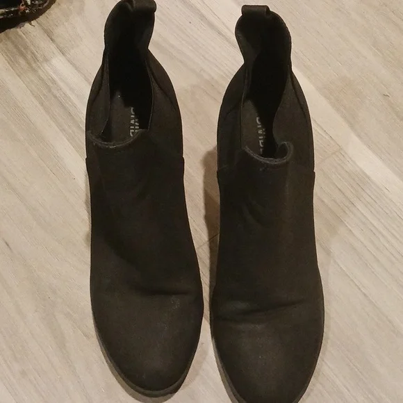 Size 40 Divided brand ankle boots - Picture 1 of 5